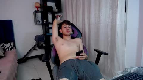 Snapshot of le_petit_princeb612 chatting on February 20, 2025, 1:25 am andres online show from February 20, 2025, 1:25 am