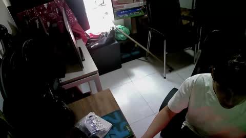 Snapshot of le_petit_princeb612 chatting on September 9, 2025, 3:33 pm andres online show from September 9, 2025, 3:33 pm