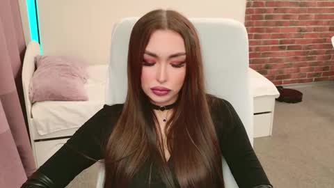 lea_loon online show from October 27, 2025, 9:46 am