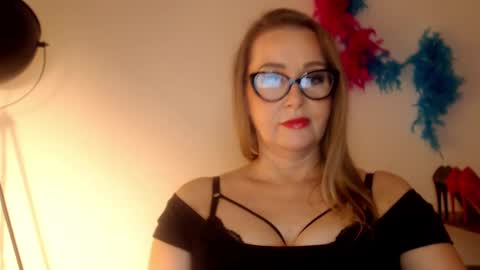 Snapshot of leadesire chatting on January 18, 2025, 12:15 pm LEA online show from January 18, 2025, 12:15 pm