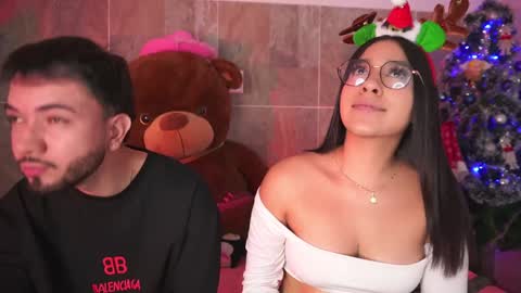 Snapshot of league_of_lovers2 chatting on December 22, 2024, 12:17 am Vero Andy and Caius online show from December 22, 2024, 12:17 am