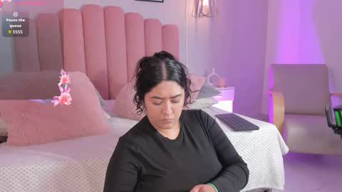 Leah online show from December 4, 2025, 2:48 pm