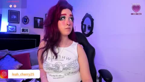 Snapshot of leah_cherry chatting on May 22, 2026, 9:53 pm Leah online show from May 22, 2026, 9:53 pm