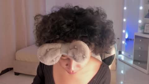 Snapshot of leahaltomm chatting on February 16, 2025, 7:05 pm leahaltomm online show from February 16, 2025, 7:05 pm