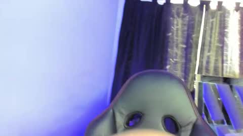 Snapshot of lealfire chatting on October 17, 2025, 7:49 pm lealfire online show from October 17, 2025, 7:49 pm