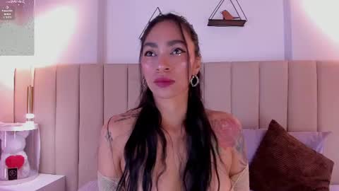 Snapshot of leamonroe__ chatting on July 19, 2026, 11:58 am Hey Im Lea online show from July 19, 2026, 11:58 am