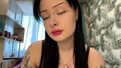 Kiki online show from March 29, 2026, 3:12 pm