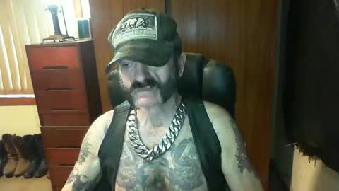 Snapshot of leathergreaser chatting on January 16, 2026, 10:14 pm leathergreaser online show from January 16, 2026, 10:14 pm