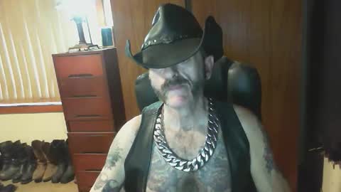 Snapshot of leathergreaser chatting on February 14, 2026, 7:38 am leathergreaser online show from February 14, 2026, 7:38 am