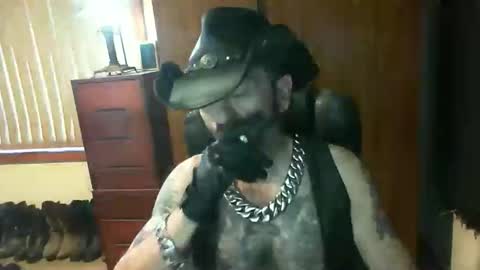 Snapshot of leathergreaser chatting on February 16, 2026, 8:38 pm leathergreaser online show from February 16, 2026, 8:38 pm