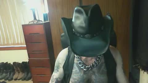 Snapshot of leathergreaser chatting on February 19, 2026, 8:49 pm leathergreaser online show from February 19, 2026, 8:49 pm