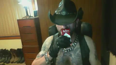 Snapshot of leathergreaser chatting on February 28, 2026, 7:37 pm leathergreaser online show from February 28, 2026, 7:37 pm