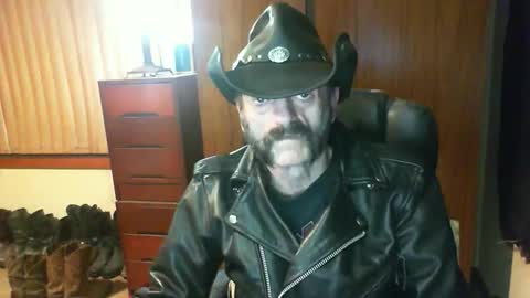 leathergreaser online show from June 1, 2026, 6:31 pm