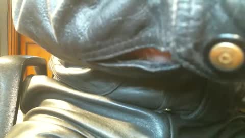 Leathermotocross online show from May 18, 2026, 2:23 pm