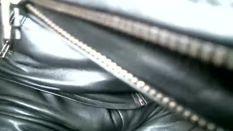 Leathermotocross online show from May 31, 2026, 4:25 pm