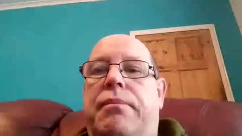 leatherpants68 online show from November 3, 2025, 9:21 am