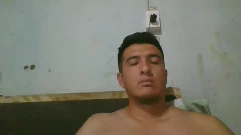 leche_dura122 online show from January 25, 2025, 9:35 pm