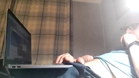 lechertachatte4444 online show from January 2, 2025, 7:51 pm