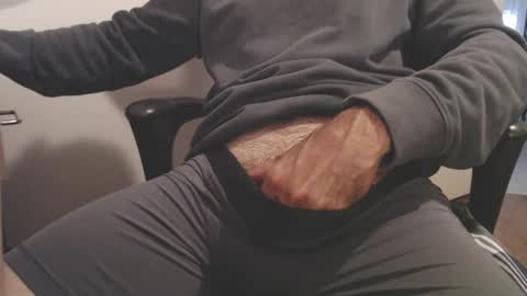 LeDoc  online show from October 29, 2025, 12:46 am