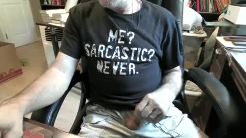 Lee Wilson online show from October 2, 2025, 7:10 pm