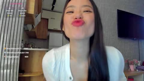 lee_chang online show from March 30, 2026, 12:50 pm