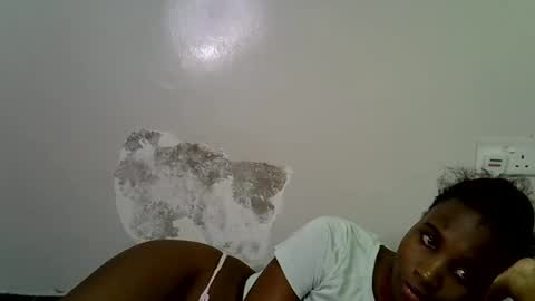 lee baby online show from April 3, 2026, 7:34 pm