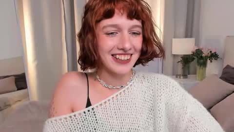 leelooyolo online show from October 14, 2025, 3:46 pm