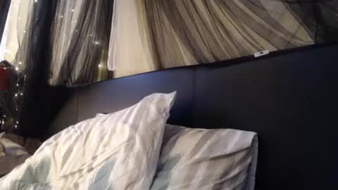 Snapshot of leelou_dallas chatting on February 6, 2025, 9:49 pm Leelou online show from February 6, 2025, 9:49 pm