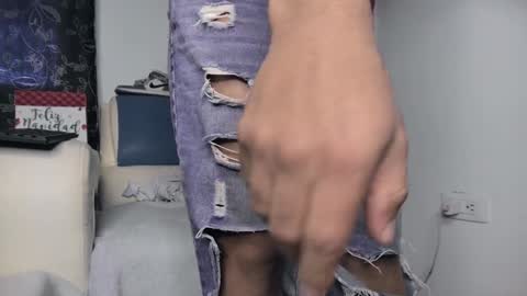 leenar_key online show from January 31, 2025, 5:21 pm