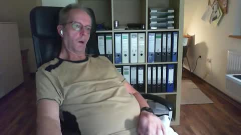 Dave online show from September 22, 2025, 10:34 pm