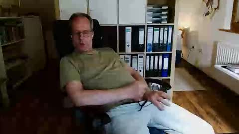 Snapshot of lefti27 chatting on May 19, 2026, 9:54 pm Dave online show from May 19, 2026, 9:54 pm