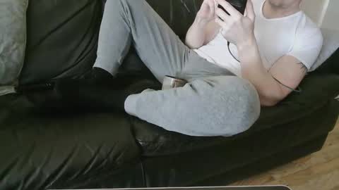 Snapshot of legacy2022 chatting on April 8, 2026, 3:23 pm UK lover online show from April 8, 2026, 3:23 pm
