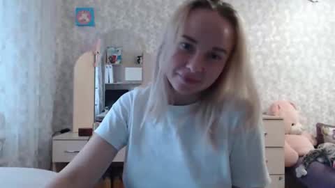 leggywily25 online show from October 21, 2025, 10:27 am