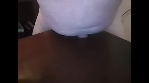 Snapshot of leglvr123 chatting on February 22, 2025, 12:19 pm leglvr123 online show from February 22, 2025, 12:19 pm