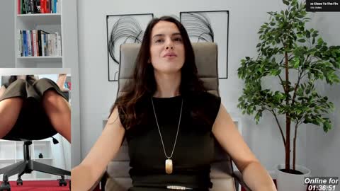 Elle  online show from January 13, 2026, 8:19 am