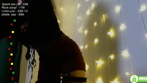 Snapshot of leia_bell chatting on January 25, 2025, 5:19 pm hey Im Leia and I love rock  online show from January 25, 2025, 5:19 pm