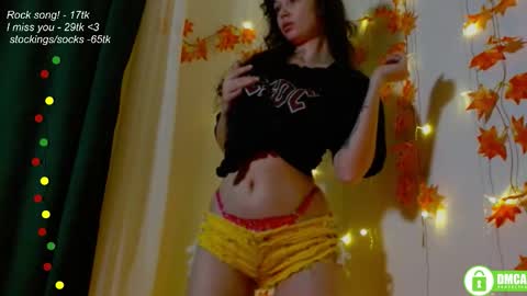 Snapshot of leia_bell chatting on October 18, 2025, 7:14 pm hey Im Leia and I love rock  online show from October 18, 2025, 7:14 pm
