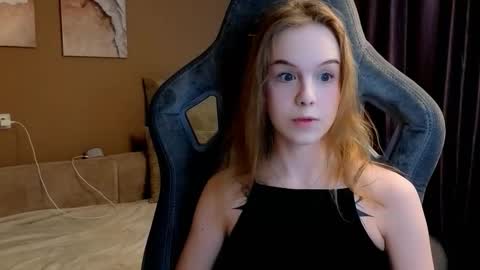 Snapshot of leiamurphy chatting on March 22, 2026, 2:20 pm Leia online show from March 22, 2026, 2:20 pm