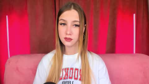 leiawow online show from November 16, 2025, 1:33 am