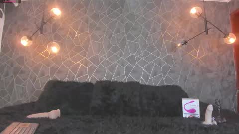 LEIGH ANGELS online show from January 9, 2026, 11:28 pm