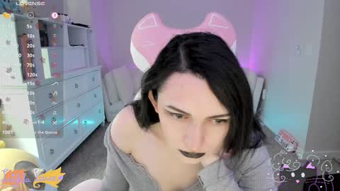 Snapshot of leighlalove chatting on October 23, 2025, 11:35 pm Leighla online show from October 23, 2025, 11:35 pm