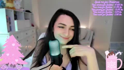 Snapshot of leighlalove chatting on December 15, 2025, 6:56 pm Leighla online show from December 15, 2025, 6:56 pm