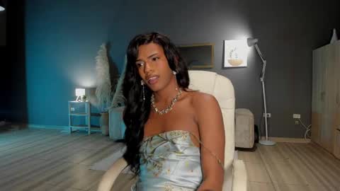 Snapshot of leila4ever chatting on October 2, 2025, 1:01 am Leila online show from October 2, 2025, 1:01 am