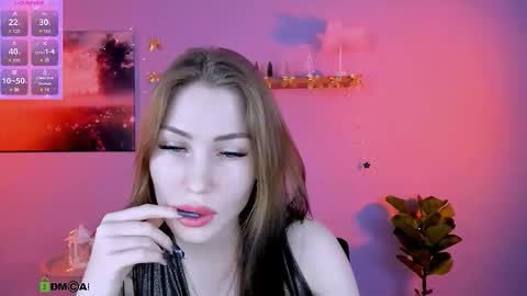 leila_viper_ online show from January 13, 2026, 8:47 pm