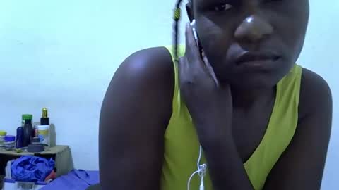 leilacuty13 online show from October 19, 2025, 5:08 am