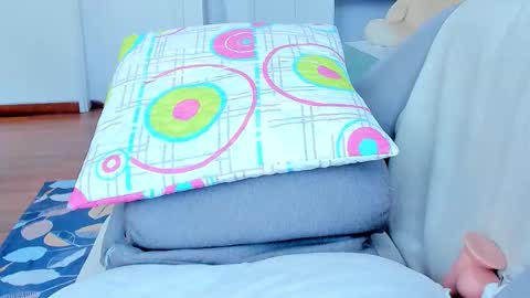   online show from December 21, 2025, 9:11 pm