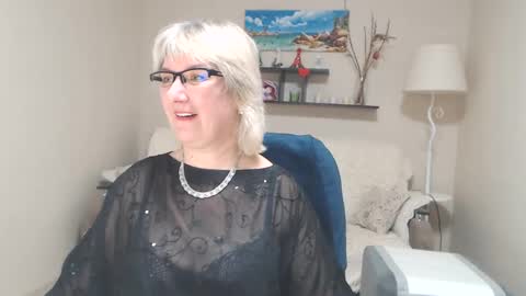 Leila Kinky online show from February 27, 2025, 5:56 am