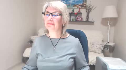 Snapshot of leilamays chatting on June 2, 2026, 9:00 am Leila Kinky online show from June 2, 2026, 9:00 am