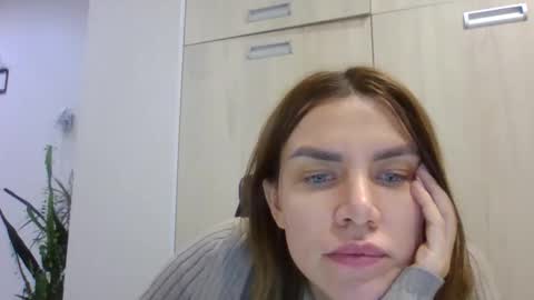 Snapshot of lena6122000 chatting on October 21, 2025, 3:02 pm lena6122000 online show from October 21, 2025, 3:02 pm