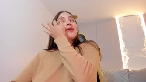 Snapshot of lena_jhons chatting on November 27, 2025, 7:49 pm lena_jhons online show from November 27, 2025, 7:49 pm